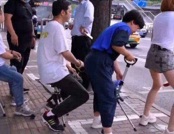 弃了双11爱上了“老年严选”k8凯发入口这届脆皮年轻人抛(图14)