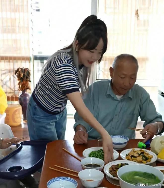 墅晚10点后用洗衣机图的是半价电费凯发K8国际46岁王一楠住上海大别(图8)